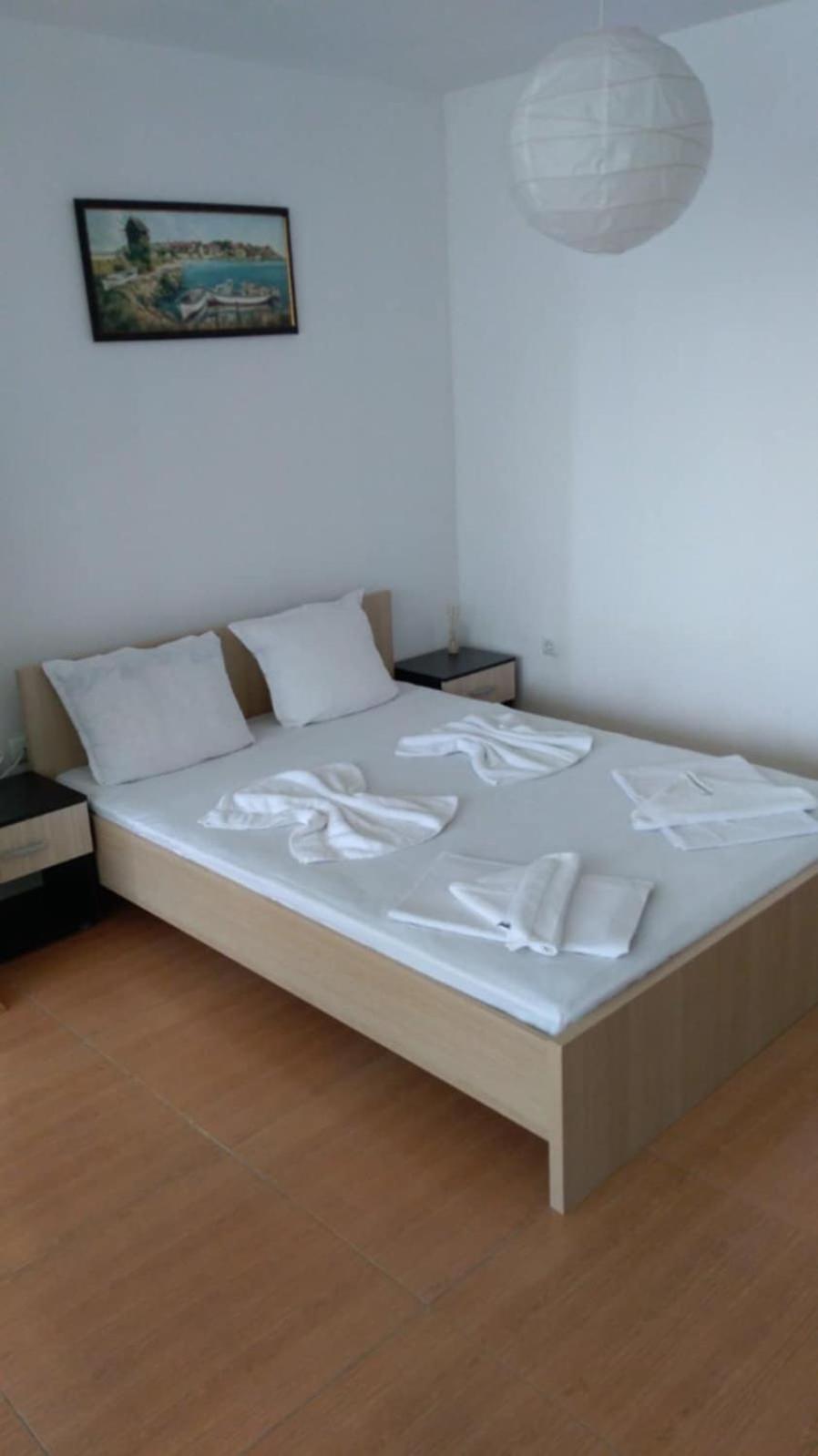 Grand Kameliq Apartment Pantai Sunny Bagian luar foto